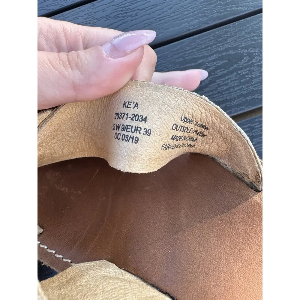 Olukai Ke'A Women's Size 9 Cream Leather Criss Cross Straps Sandals Flats